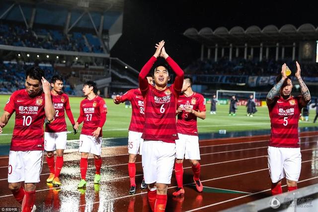 那不勒斯2-1击败亚特兰大。